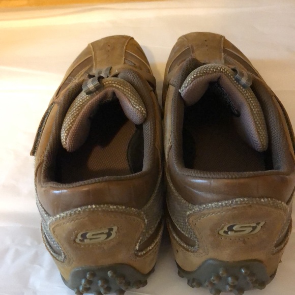 Men’s Skechers casual shoes. Size 11. Tan and brown. - Picture 6 of 7